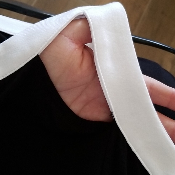 NWT- Premise Studio Top - Picture 3 of 6